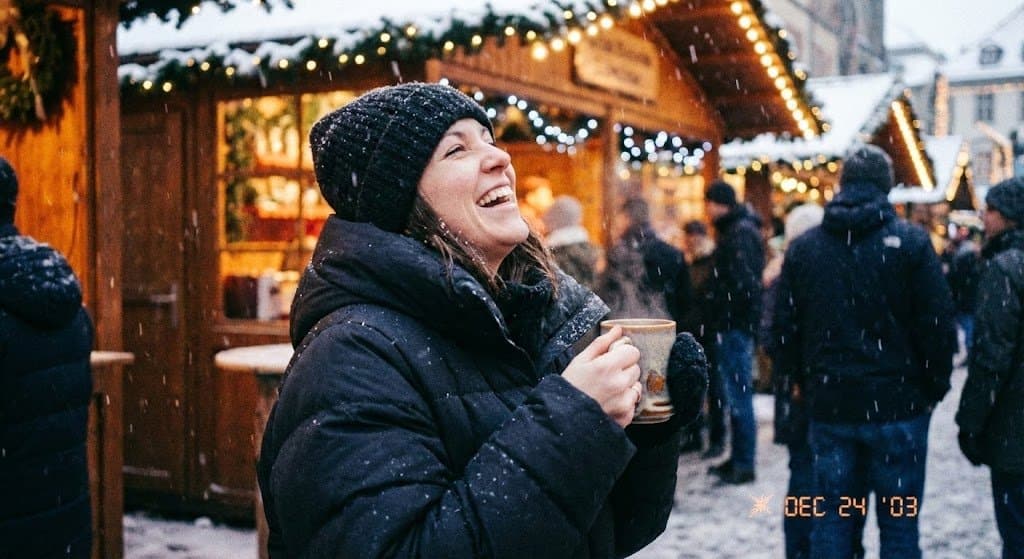 Christmas Market in Chicago A low-resolution digital picture focuses on a wom...